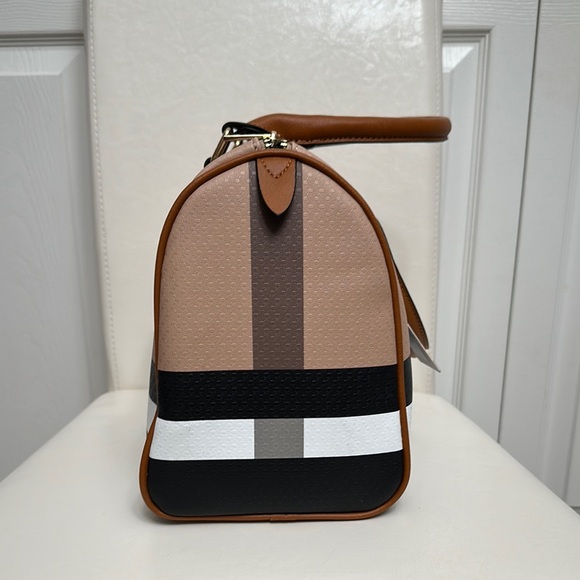 Handbag Set - Picture 4 of 6